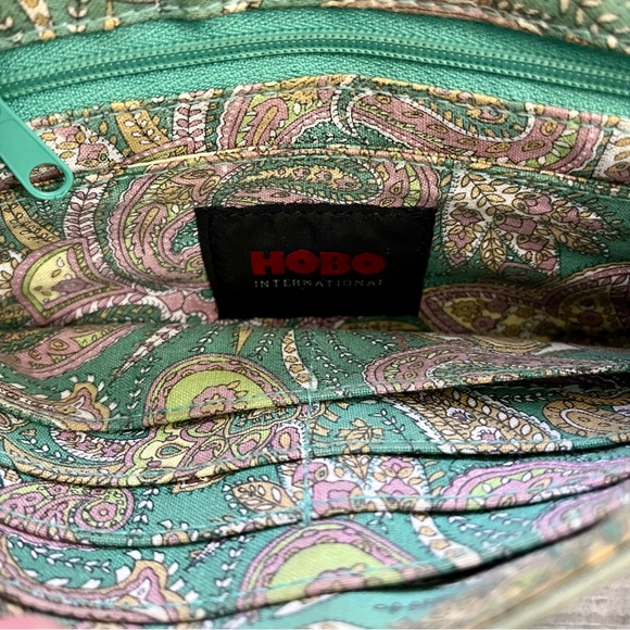 HOBO International Distressed Green Leather Clutch Wallet Handbag - Picture 5 of 9